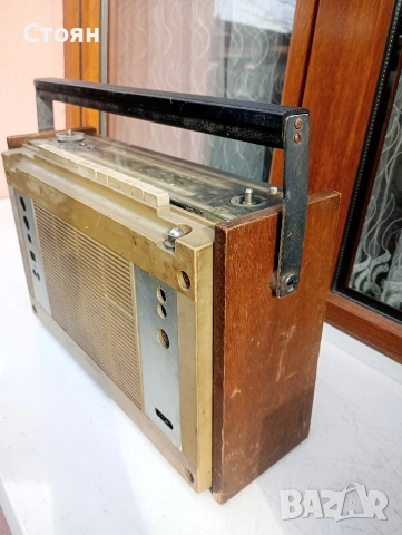 радио Рига , снимка 3 - Радиокасетофони, транзистори - 52975554