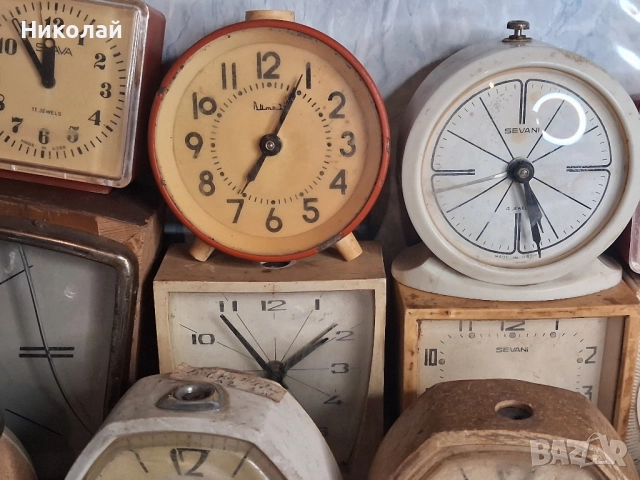 Настолни часовници Будилници за Части, снимка 7 - Антикварни и старинни предмети - 52394357