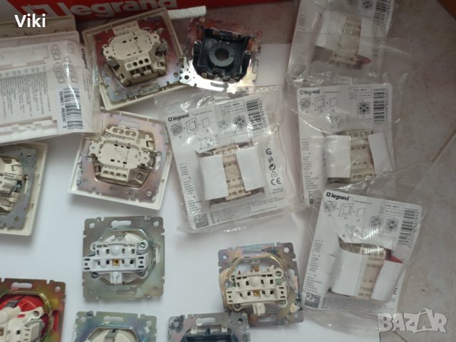 Ключове и контакти Legrand Valena, снимка 3 - Ключове, контакти, щепсели - 37777624