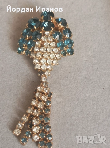 Старинна чешка брошка 