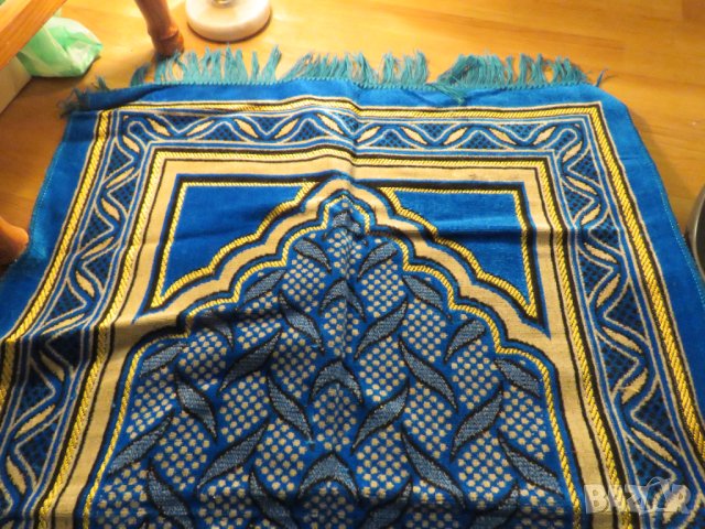 турско молитвено килимче, килимче за молитва за Намаз светлосин фон с красиви флорални мотиви, снимка 2 - Антикварни и старинни предмети - 43170014