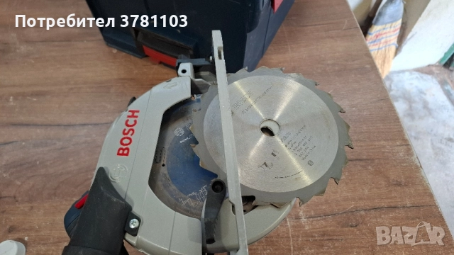 Ръчен Циркуляр BOSCH GKS 55 + G + FSN 160 Линеал, снимка 2 - Циркуляри - 52361240