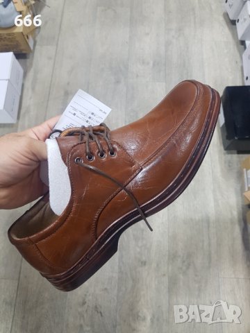 Обувки, снимка 2 - Ежедневни обувки - 42984445