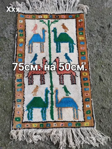 Ръчно тъкана вълнена пътека.Декорация за ценители.