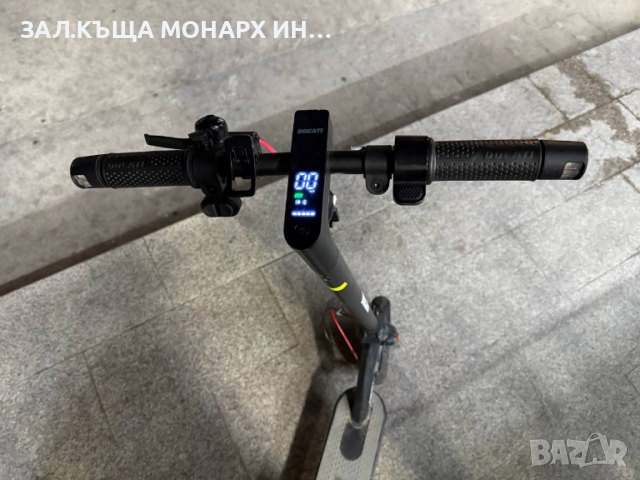 Електрическа тротинетка Ducati Pro-I,350W/+зарядно, снимка 4 - Друга електроника - 51685906
