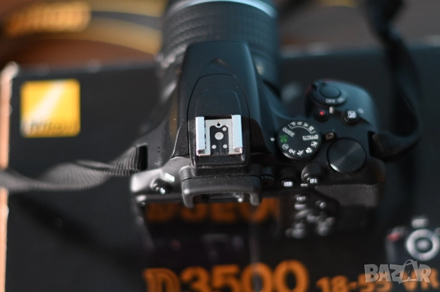 Nikon D3500 на 2000 кадъра, снимка 3 - Фотоапарати - 52028321