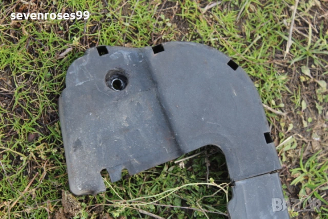 Капак ангренаж 2 части Фиат Пунто 2 2001 1.2i 60 Fiat Punto 2  2/3врати, снимка 2 - Части - 53193922