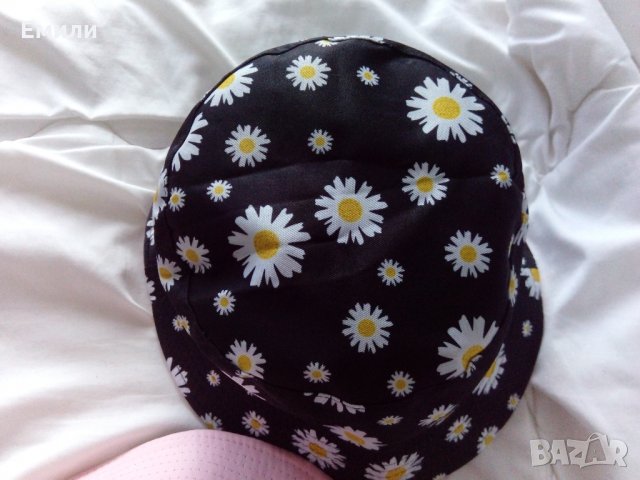 Двулицева шапка идиотка на маргаритки, снимка 10 - Шапки - 32842340
