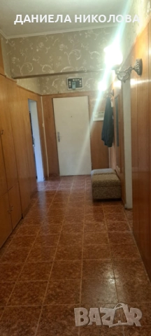 Продавам етаж с гараж и таван, снимка 10 - Етаж от къща - 52298685