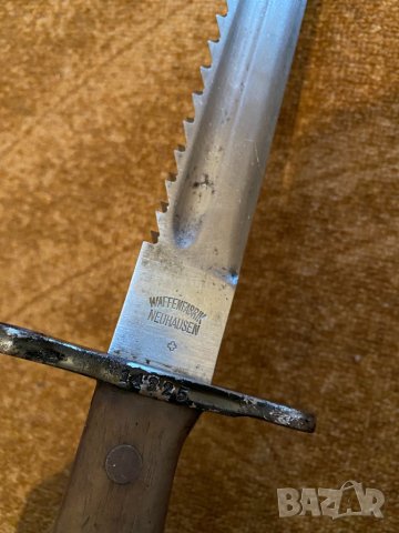 военен байонет WaffenfabrikNeuhausen, снимка 2 - Антикварни и старинни предмети - 32913605