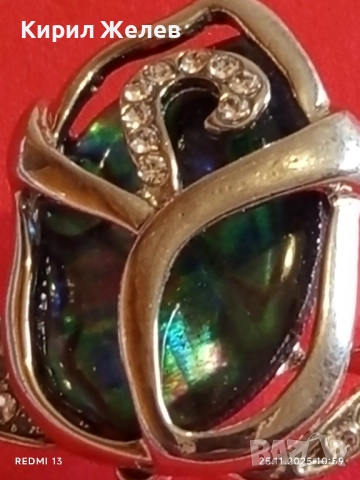 БРОШКА ЗЕЛЕНО ЦВЕТЕ ИНКРУСТАЦИЯ от СЕДЕФ и КРИСТАЛИ ЛУКС ПОДНЕСЕН АРИСТОКРАТИЧНО 52225, снимка 4 - Други - 52533485