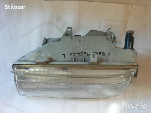 Фар Seat Toledo 95г ляв Hella, снимка 2 - Части - 44874462