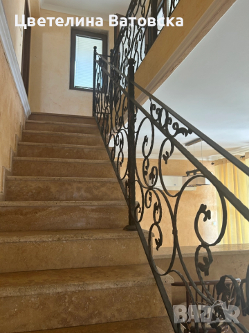 Прекрасна масивна къща в комплекс Черешова Градина с. Кошарица, близо до Слънчев бряг, снимка 7 - Къщи - 52068700