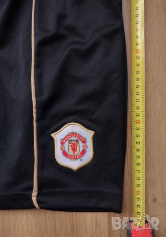 Manchester United / детски футболни шорти на Манчестър Юнайтед , снимка 3 - Детски къси панталони - 38129574