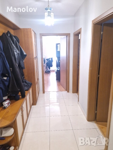 Продава се напълно обзаведен с мебели,ел.уреди и климатици, снимка 13 - Апартаменти - 52391494