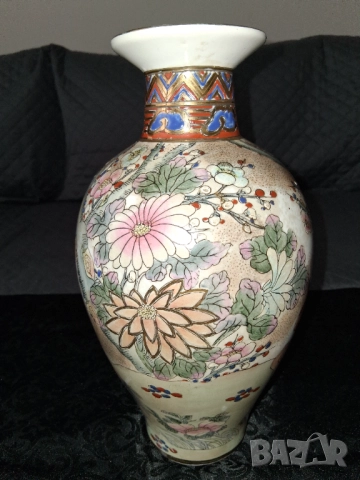 Китайска порцеланова ваза [2], снимка 2 - Антикварни и старинни предмети - 51886119