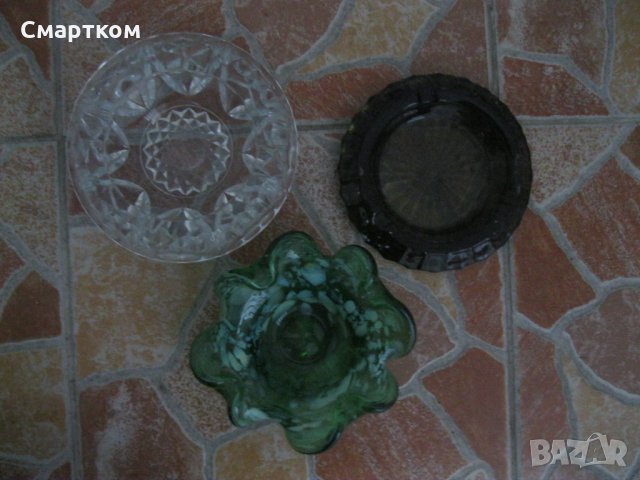 1бр. кристален + 2бр. стъклени пепелника, снимка 2 - Други ценни предмети - 27880677
