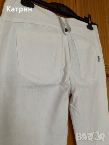 Бял панталон лек чарлзтон, снимка 4 - Панталони - 28247018