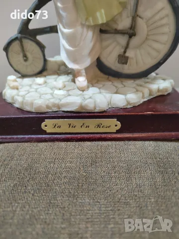 Момичето с велосипеда., снимка 2 - Статуетки - 49759307