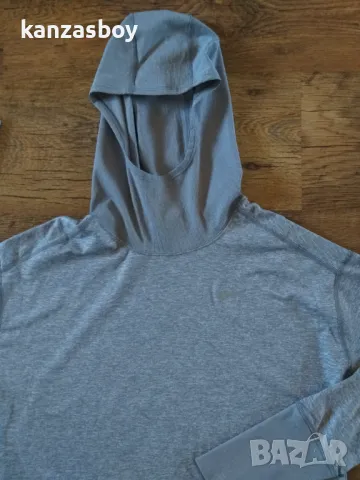 Nike Women's Element Hoodie - дамска ръннинг блуза КАТО НОВА Л, снимка 5 - Блузи с дълъг ръкав и пуловери - 48632786