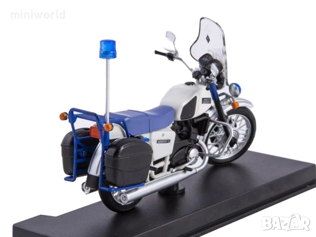 ИЖ Юпитер 5-03 ДПС полицейски мотор - мащаб 1:24 на Наши мотоциклети моделът е нов в блистер, снимка 2 - Колекции - 52563523