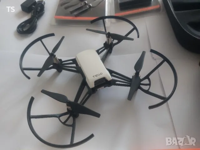 Дрон Tello комплект , снимка 3 - Дронове и аксесоари - 50346266