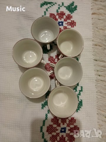 Сервиз от стари порцеланови ракиени чашки , снимка 2 - Антикварни и старинни предмети - 38314122
