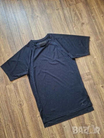 Страхотна мъжка тениска NIKE  JORDAN размер S , снимка 2 - Тениски - 50957929