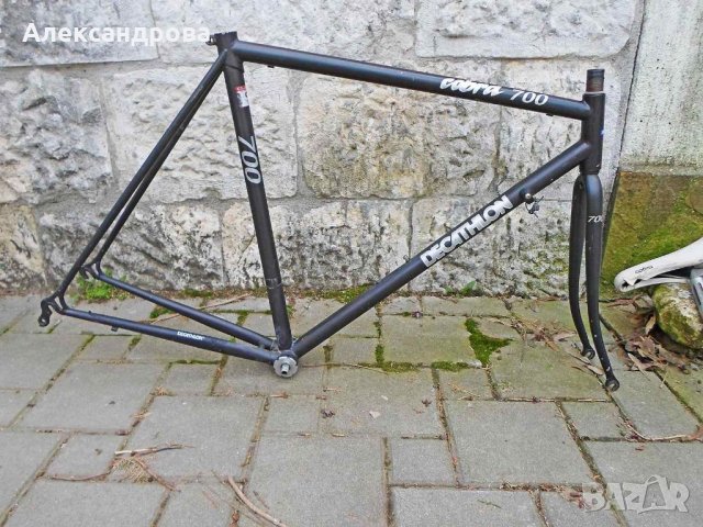 Шосейна рамка Decathlon Cobra 700, снимка 1