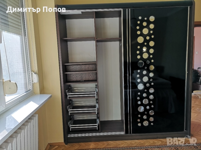 Продавам гардероб с плъзгащи врати , снимка 3 - Гардероби - 52502814