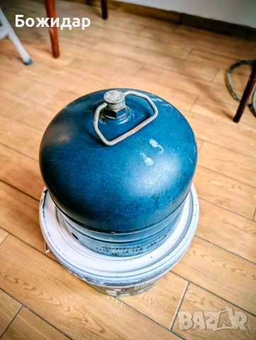 Малка туристическа газова бутилка 2кг пропан-бутан