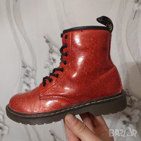  боти кубинки DR. MARTENS RED GLITTER 1460 BOOTS номер 35 ,5 , снимка 7 - Бебешки боти и ботуши - 38709298