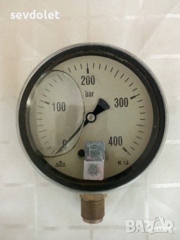 Продавам нов манометър с глицерин-България