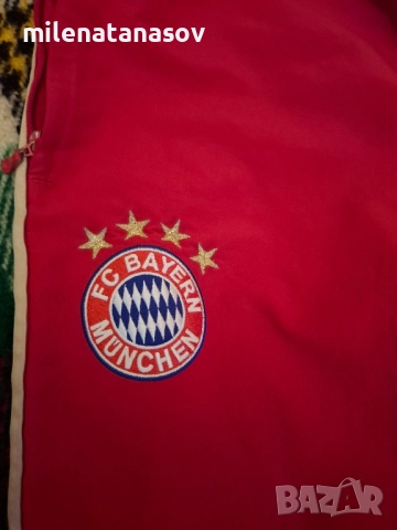 Оригинален Адидас на фк БАЙЕРН МЮНХЕН запазен в добро състояние., снимка 3 - Спортни дрехи, екипи - 52344492