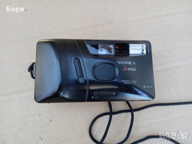 Yashica J Mini 35mm Camera 32mm F3.5 Lens , снимка 1 - Фотоапарати - 35458849