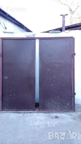 Метални гаражни врати