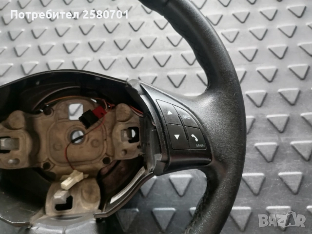 Продавам оригинален кожен мулти волан за Фиат 500 от2009г. до 2015г , снимка 4 - Аксесоари и консумативи - 51708590