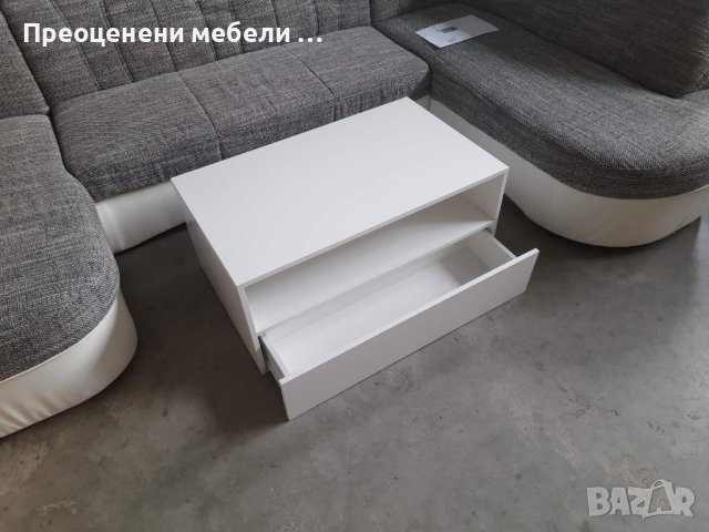 Холна масичка с 2 чекмеджета внос от Германия., снимка 2 - Маси - 40497122