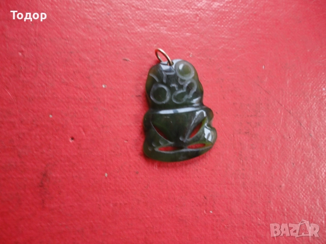 Маорски медальон колие ХЕИ ТИКИ нефрит и злато , снимка 2 - Колиета, медальони, синджири - 52836219