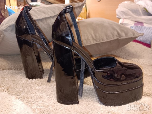 високи дамски обувки , снимка 1 - Дамски обувки на ток - 43821622
