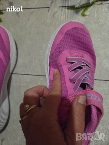 Детски маратонки скечърс, снимка 4 - Детски маратонки - 52313808