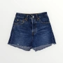 Дамски къси панталонки Levi’s, снимка 1