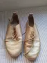 Кожени обувки в златисто, снимка 2