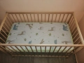 Продавам почти ново  бебешко креватче с матрак, снимка 2