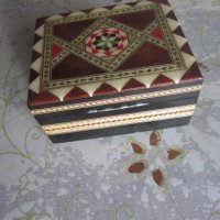 Уникална дървена кутия за бижута , снимка 2 - Колекции - 27400169
