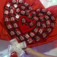 Букет сърце "MY LOVE" от шоколадови вафлички, снимка 11 - Романтични подаръци - 44070845