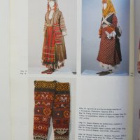 Книга Традиционни български костюми и народно изкуство 1994 г., снимка 3 - Други - 37397335