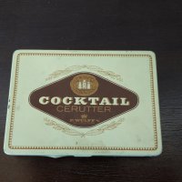 Стара метална кутия от цигари - COCKTAIL CERUTTER - Made in Denmark, снимка 1 - Антикварни и старинни предмети - 27747534