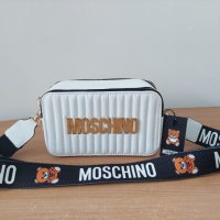 Moschino дамска чанта през рамо стилна чанта хит чанта код 245, снимка 2 - Чанти - 43976441