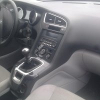 Peugeot 5008 / Пежо 5008 1.6 HDi 2010 г., снимка 3 - Автомобили и джипове - 32787495